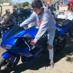 Meet your Posher, Enrique